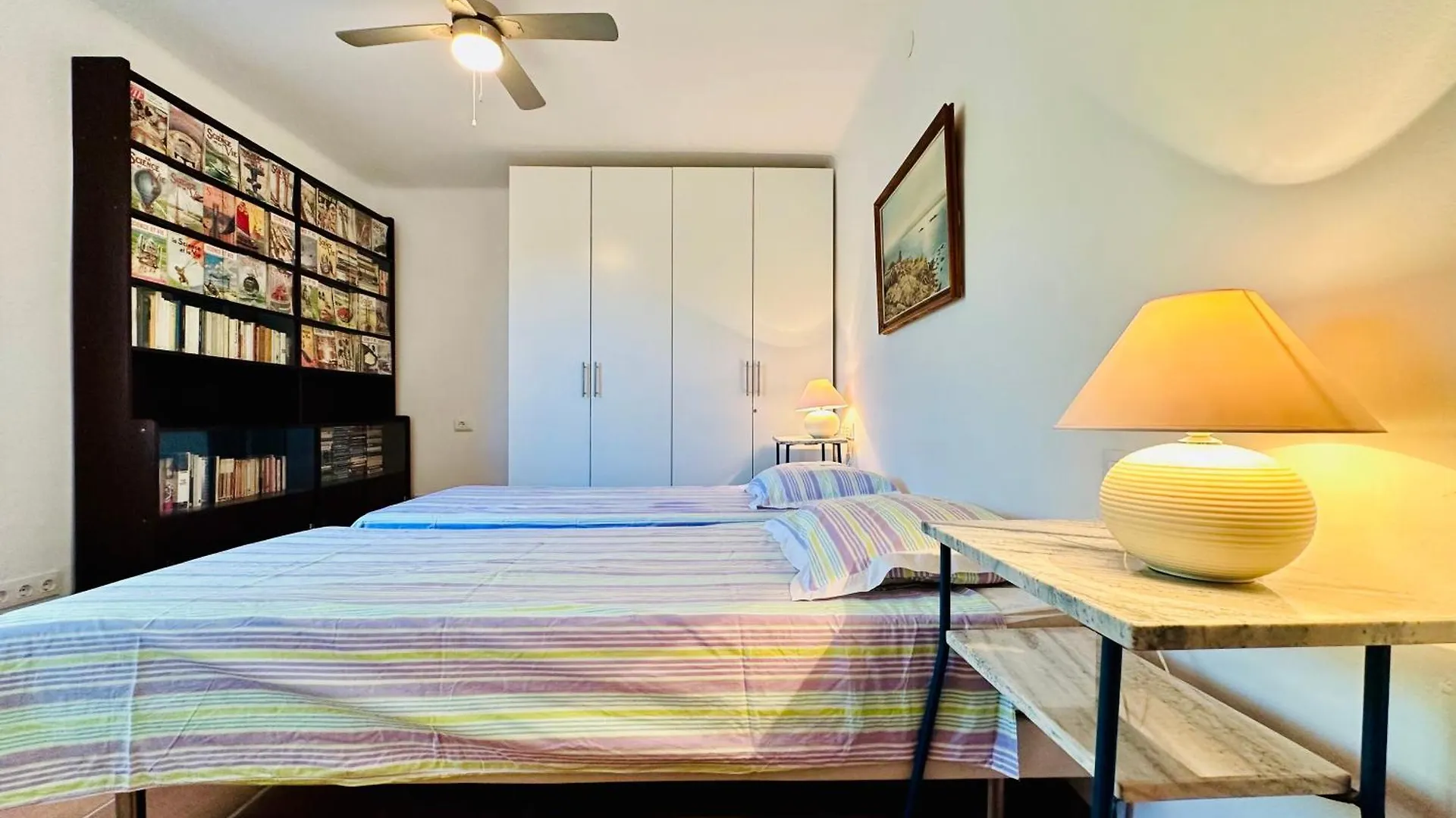 Barca - Apartamento Con Acceso Directo A La Playa Roses Appartement